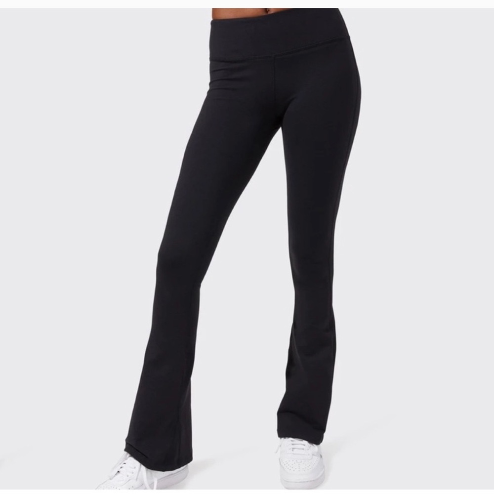 Black SPLITS59 Raquel style. Size large (short)